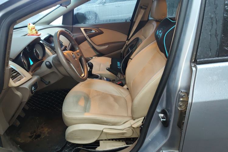 Used Buick GT 2010 GT 1.6L Manual Entry-Level Model
