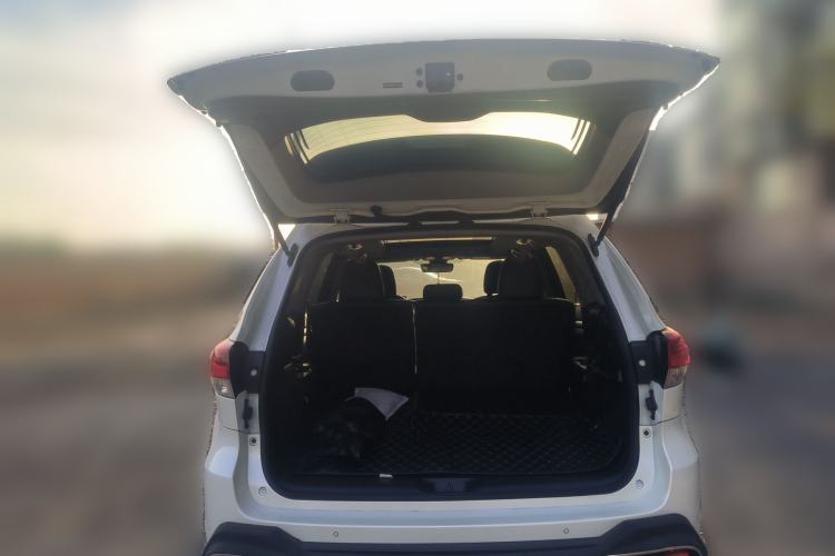 Used Toyota Highlander 2018 2.0T Four-Wheel Drive Luxury Version 7 Seats China VI Standard