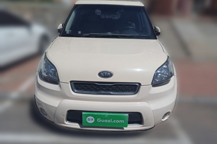 Used Kia Soul 2013 1.6L AT Premium Front