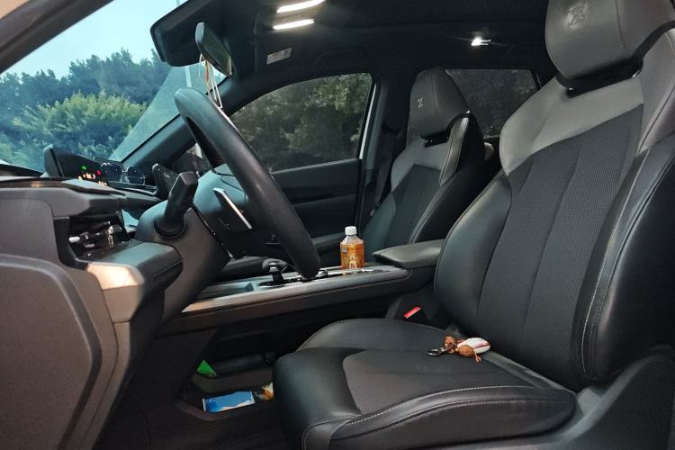 Used CHANGAN OSHAN Z6 2023 Blue Whale 1.5T DCT Luxury Model