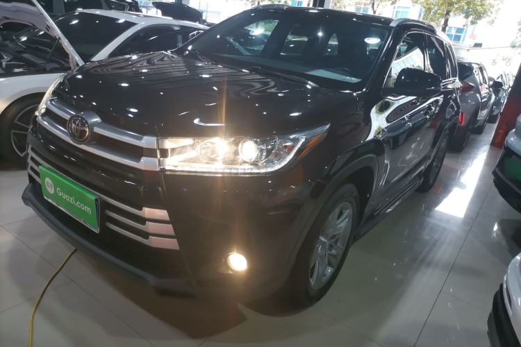 Used Toyota Highlander 2018 2.0T Two-Wheel-Drive Luxury Edition 7 Seats Emission Standard China V