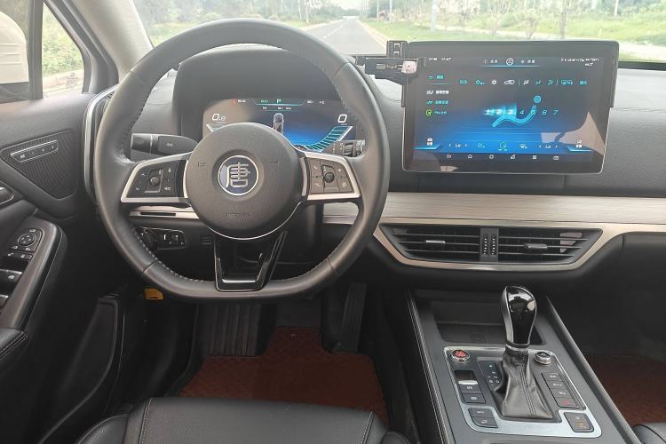 Used BYD Tang 2018 2.0T Automatic SmartConnect Prestige 7-Seater China V Standard