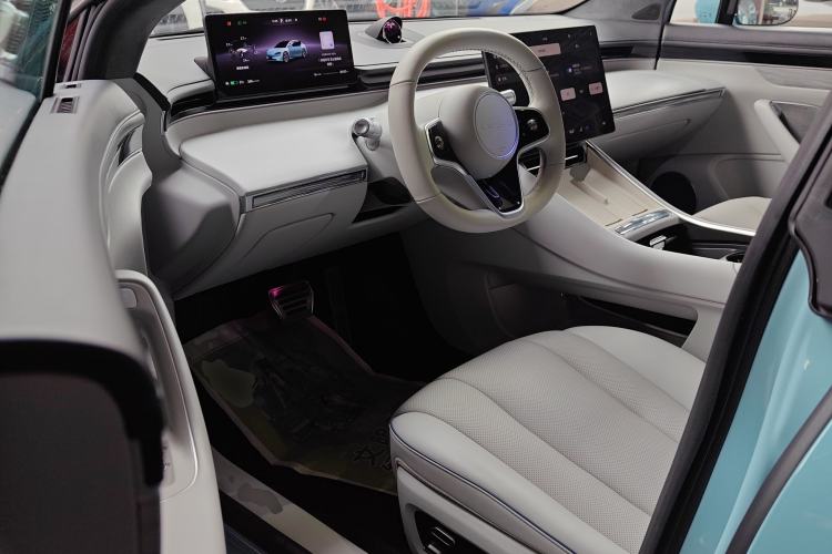 Used Hima Luxeed S7 2025 705 km Max Driver Seat