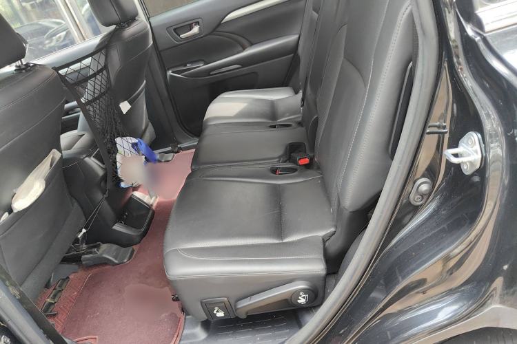 Used Toyota Highlander 2018 2.0T Four-Wheel Drive Prestige Version 7 Seats China V Emission Standard