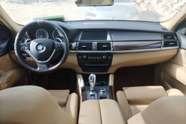 Used BMW X6 2012 xDrive35i Center Console