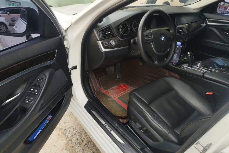 Used BMW 5 Series 2013 525Li Luxury Model