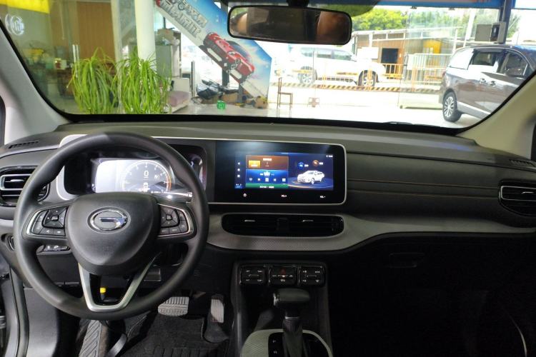 Used GAC Trumpchi GS3 2022 POWER 270T Automatic Luxury Edition Center Console