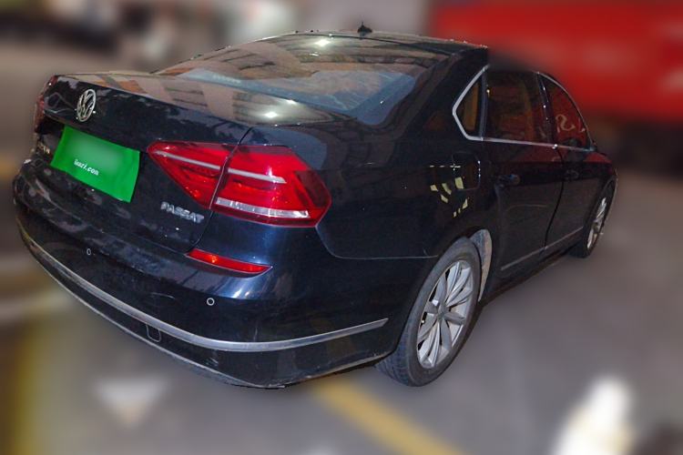 Used Volkswagen Passat 2017 280TSI DSG Luxury Edition Rear Right 45 Deg