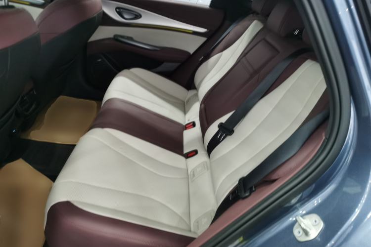 Used BYD Seal 07 DM-i 2025 Intelligent Driving Version DM-i 1.5L 125 km Prestige Edition Left Rear Seat