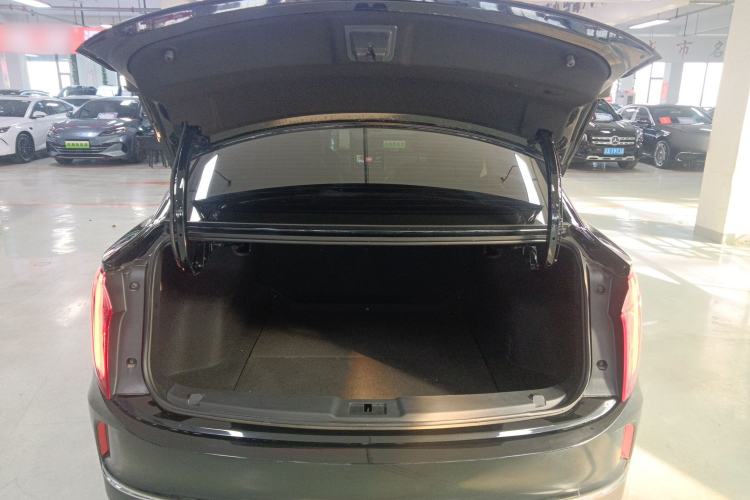 Used Hongqi E-QM5 2023 Revised Version Basic Travel Edition