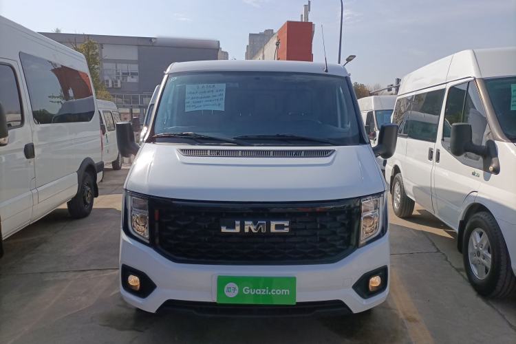 Used JMC Fushun 2023 2.0T Manual Short-Wheelbase Low-Roof Commercial Van 2/3 Seats with Lift-Up Tailgate
