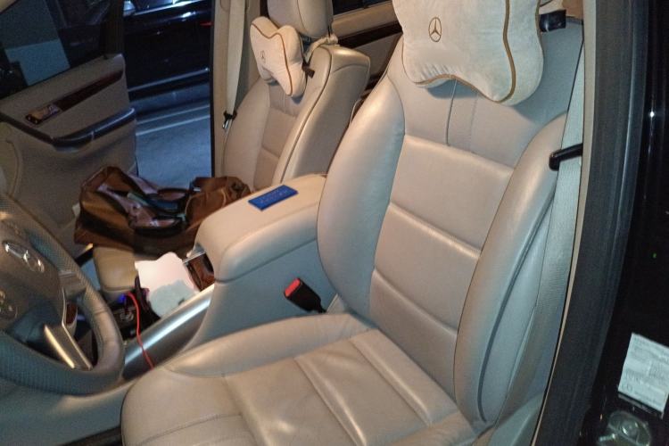 Used Mercedes-Benz R-Class 2010 R 350 L 4MATIC