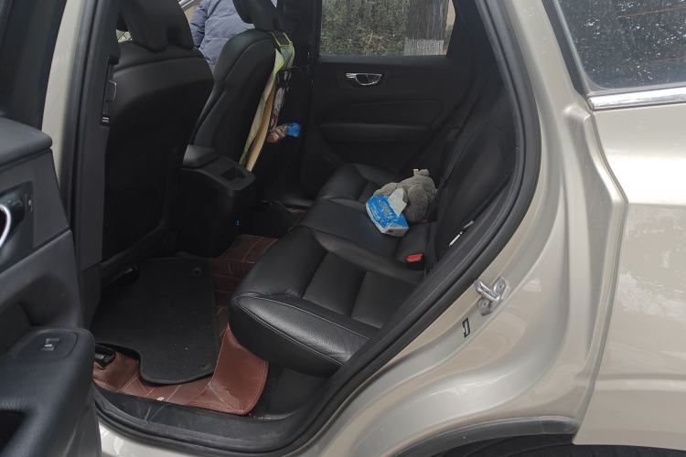 Used Volvo XC60 2019 T5 4x4 Smart Edition China V Standard