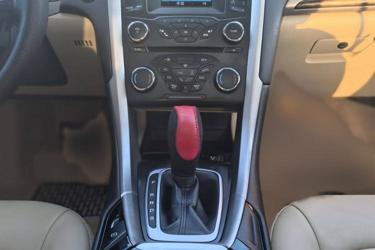 Used Ford Mondeo 2013 2.0L GTDi 200 Fashion Edition