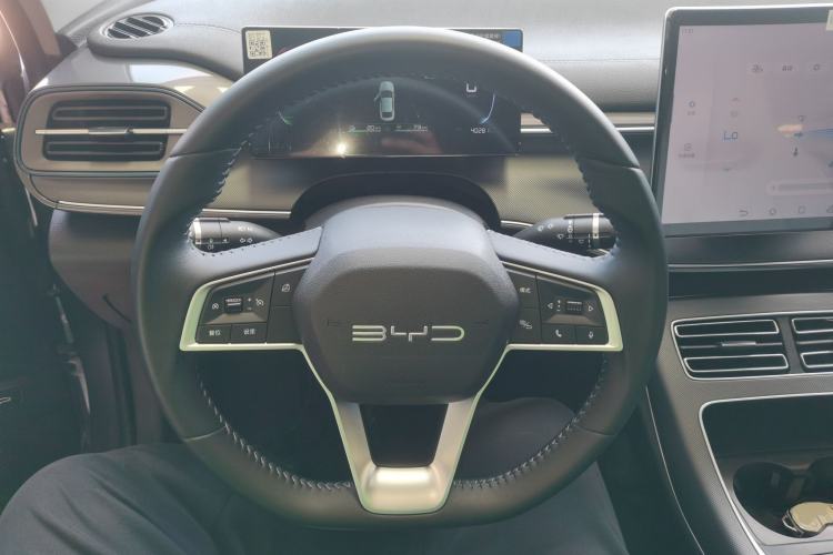 Used BYD Destroyer 05 2024 HONOR Edition DM-i 55KM Luxury Model Steering Wheel