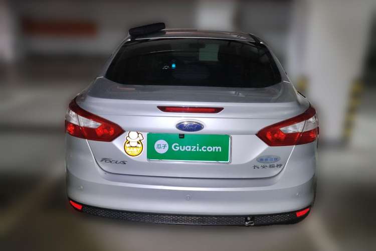 Used Ford Focus 2012 Sedan 1.6L Manual Fashion Edition
