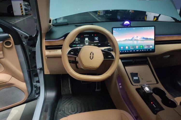 Used Hima AITO M5 2024 Extended-Range Max RS Four-Wheel Drive Advanced Intelligent Driving Version Steering Wheel
