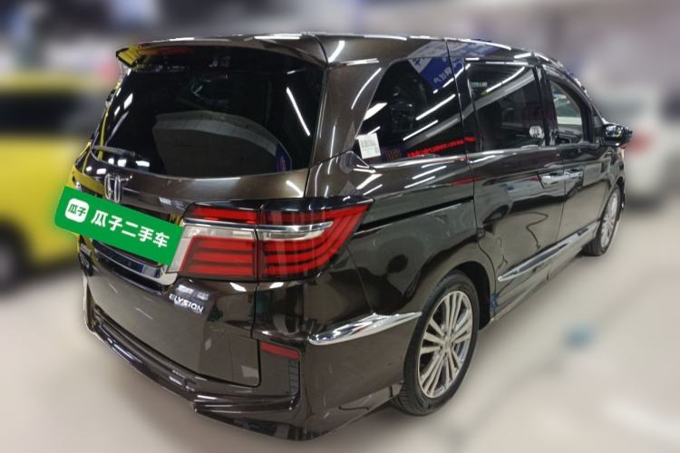 Used Honda Elysion 2016 2.4L Style Edition

