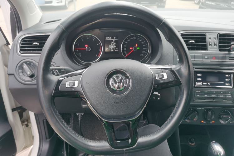 Used Volkswagen Polo 2016 1.6L Automatic Comfort Model Steering Wheel