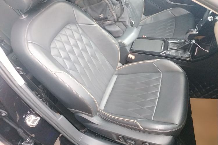 Used Volkswagen Passat 2020 330TSI Luxury Edition China VI