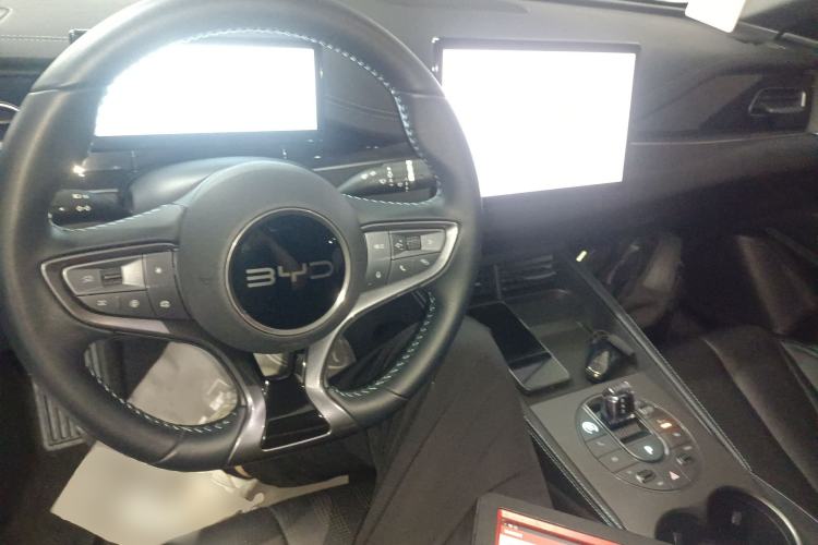 Used BYD Seal 06 New Energy 2024 DM-i 120KM Luxury Model
