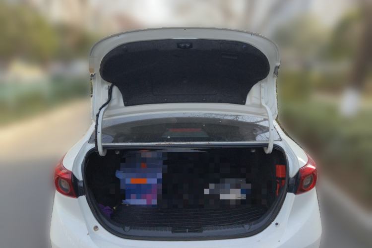 Used Mazda 3 Axela 2017 Sedan 1.5L Automatic Luxury Model Emission Standard China V Trunk