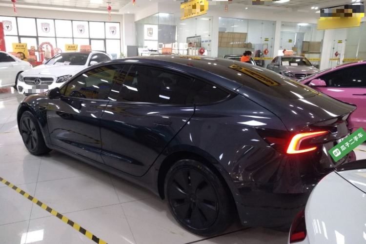 Used Tesla Model 3 2023 Rear-Wheel-Drive Version
