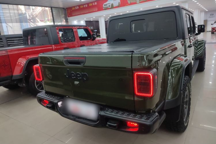 Used Jeep Gladiator 2022 3.6L Pioneer Edition
