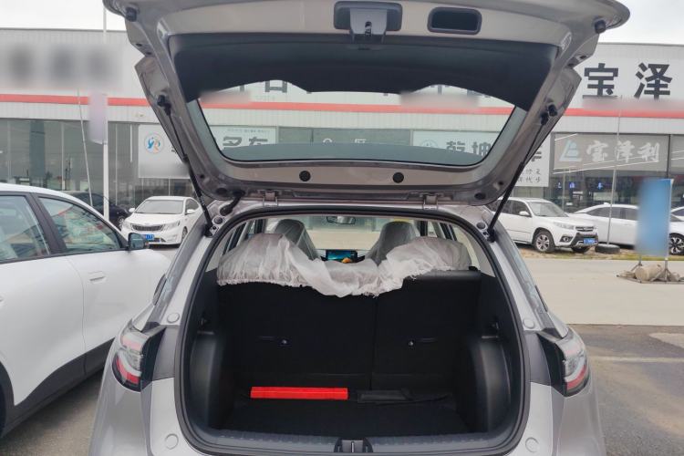 Used Geely Galaxy Geome 2026 Model 310km Youth Edition Trunk