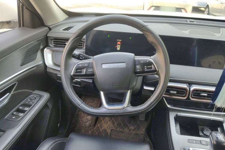 Used JETOUR X70 PLUS 2021 1.5T Manual Lin 5-Seater
