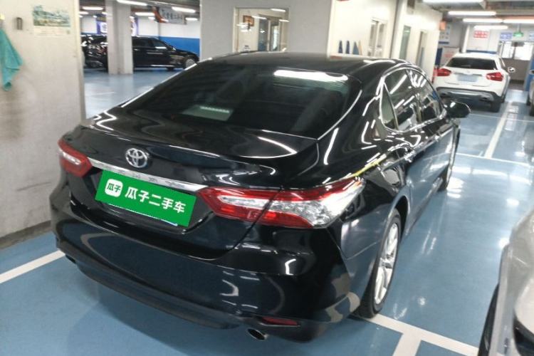 Used Toyota Camry 2018 2.0G Luxury Edition
