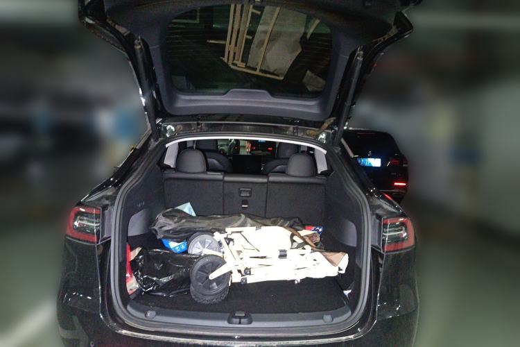 Used Tesla Model Y 2021 Long-Range All-Wheel-Drive Version