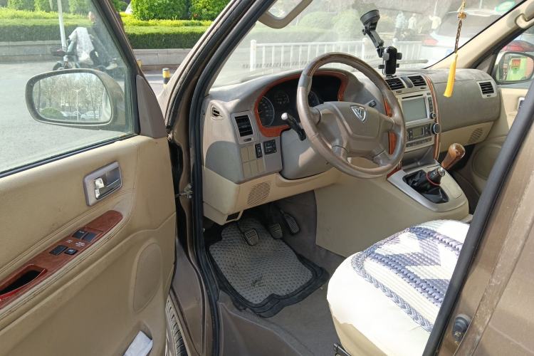 Used Foton MP-X E 2014 2.4L Wealth Express Comfort Edition 4G64