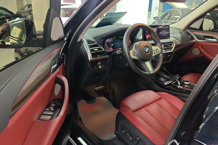 Used BMW X3 2023 Restyled xDrive30i Leading Edition M Night Sky Package Driver Seat