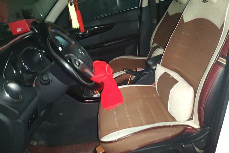 Used HYOSOW S3 2015 1.5L Luxury Model China V Standard
