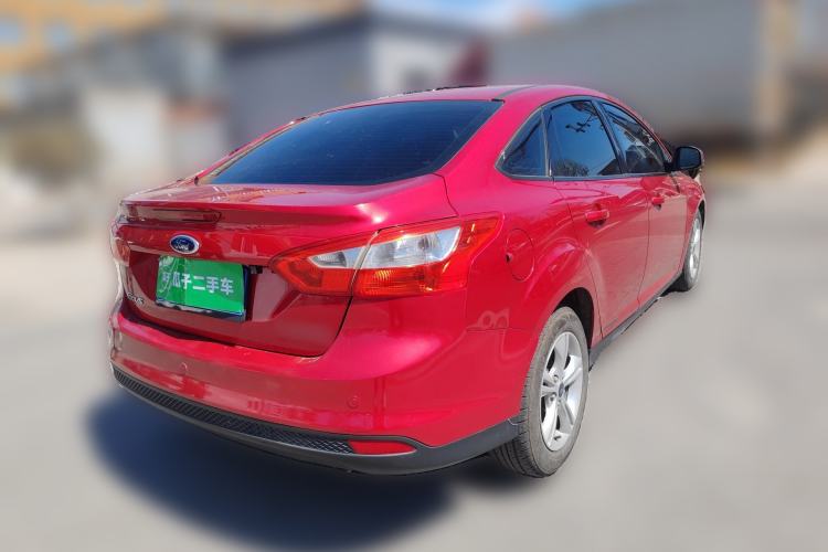 Used Ford Focus 2012 Sedan 1.6L Manual Fashion Edition
