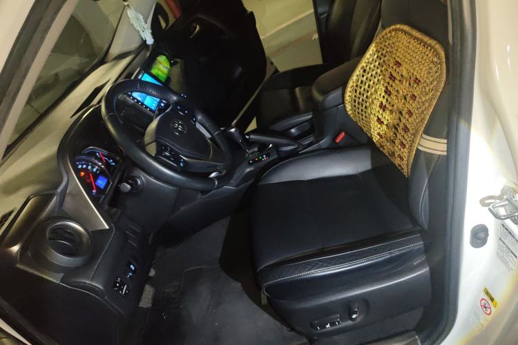 Used Toyota RAV4 2013 2.0L CVT Four-Wheel Drive New Edition