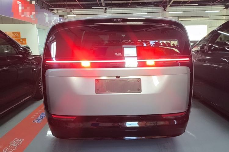 Used Li Auto MEGA 2024 Ultra Model Rear