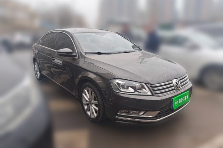 Used Volkswagen Magotan 2013 1.8TSI Prestige Model Front Right 45 Deg