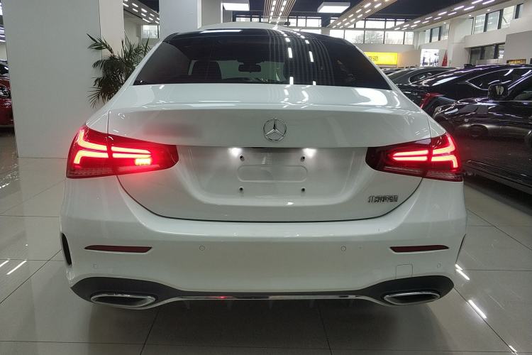 Used Mercedes-Benz A-Class 2022 Revised Version A 200 L Sport Sedan Fashionable Style