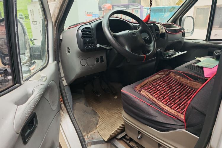 Used Ford Classic Transit 2013 2.8T Diesel Logistics Model with Short Wheelbase and Mid-Roof JX493ZLQ4 Driver Seat