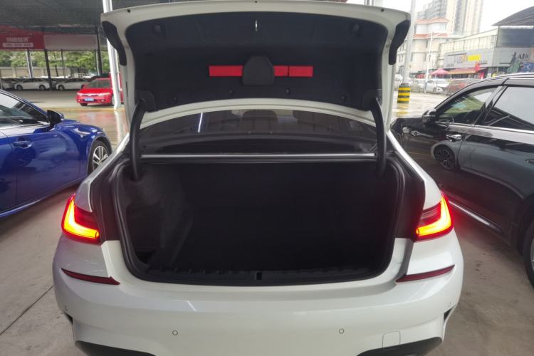 Used BMW 3 Series 2021 Facelifted 320Li M Sport Package
