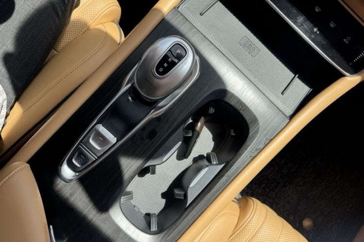 Used VOYAH Dream 2022 Low-Carbon Edition Dream+ Smart Enjoyment Package
