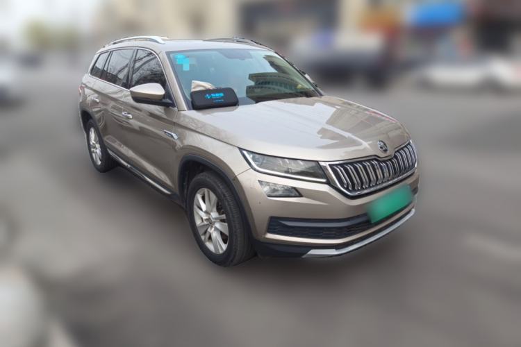 Used Skoda Kodiaq 2018 Facelifted TSI330 5-Seater Two-Wheel-Drive Luxury Enjoyment Edition Front Right 45 Deg