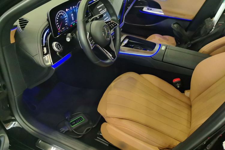 Used Mercedes-Benz E-Class New Energy 2024 E 350 e L Plug-in Hybrid Sedan Left Front Seat