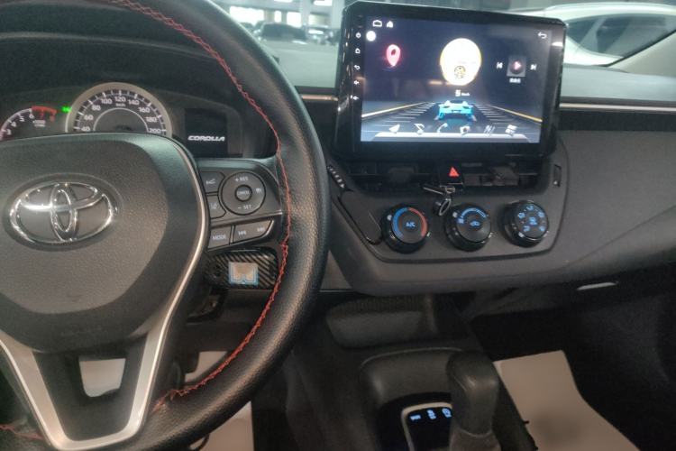 Used Toyota Corolla 2019 1.2T S-CVT GL Pioneer Edition Center Console