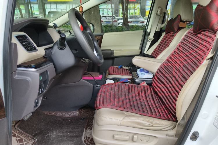 Used Honda Odyssey 2015 Revised 2.4L Luxury Edition Left Front Seat