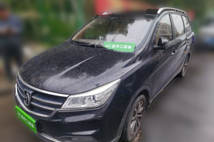 Used Baojun 730 2017 1.5T Manual Fashion Version 7 Seats China V Emission Standard