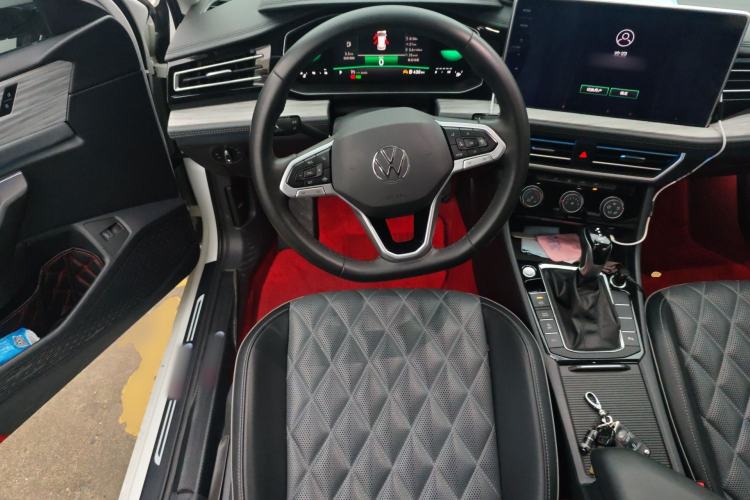 Used Volkswagen Sagitar 2023 300TSI DSG Excellence Edition Steering Wheel