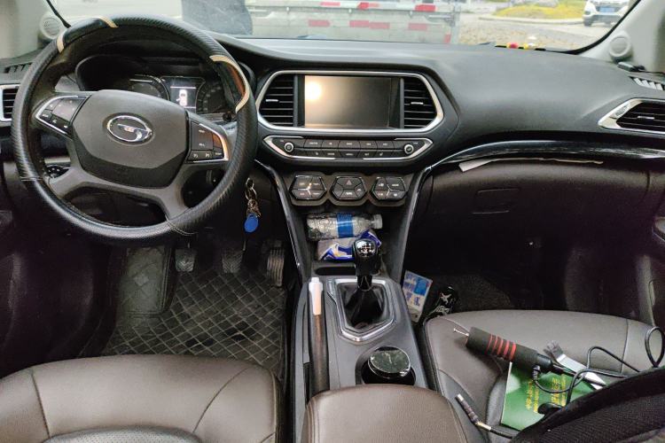 Used GAC Trumpchi GS4 2017 235T Manual Two-Wheel Drive Luxury Edition
